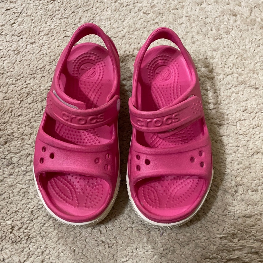 Crocs girl’s sandals